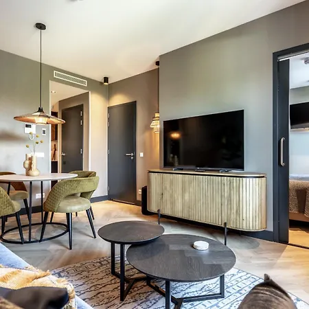 Bizstay Apartment